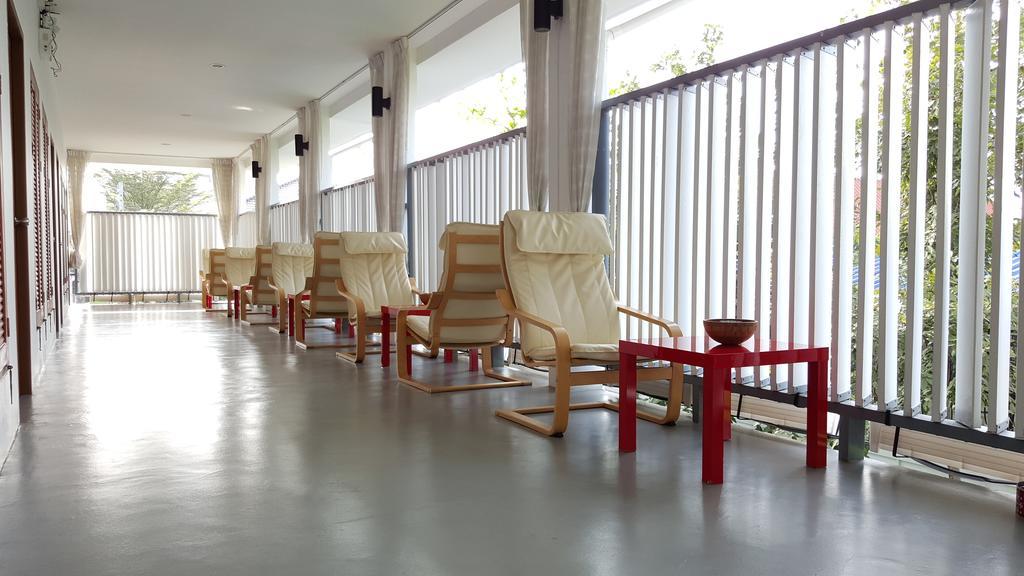 Barefeet Naturist Resort (Adults Only) Bangkok Eksteriør billede