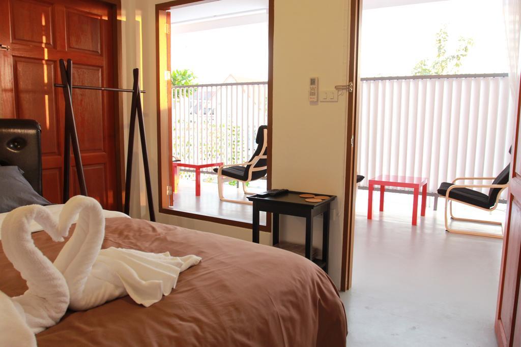 Barefeet Naturist Resort (Adults Only) Bangkok Eksteriør billede