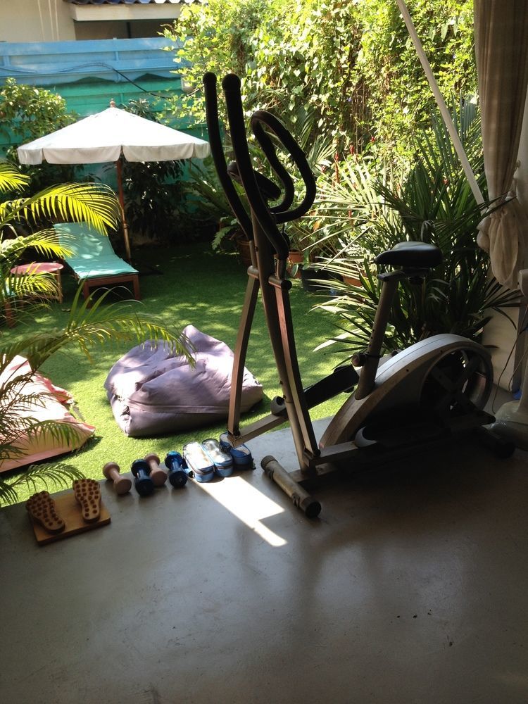 Barefeet Naturist Resort (Adults Only) Bangkok Eksteriør billede