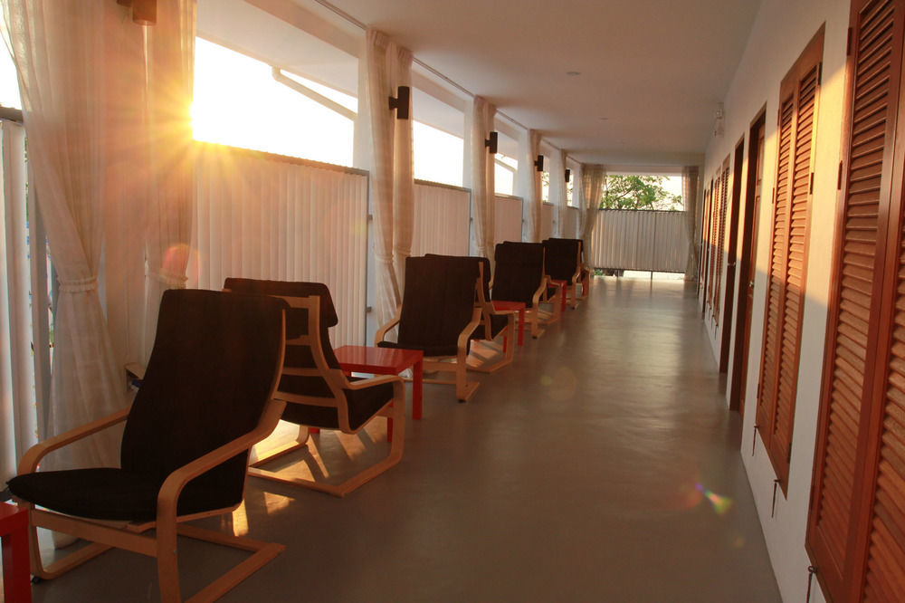 Barefeet Naturist Resort (Adults Only) Bangkok Eksteriør billede